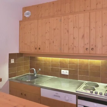 Apartment 2 Pieces + Pour 6 Pers, Meribel Altiport, Pied Des Pistes Et Golf, Parking Inclus - Fr-1-411-9 Les Allues